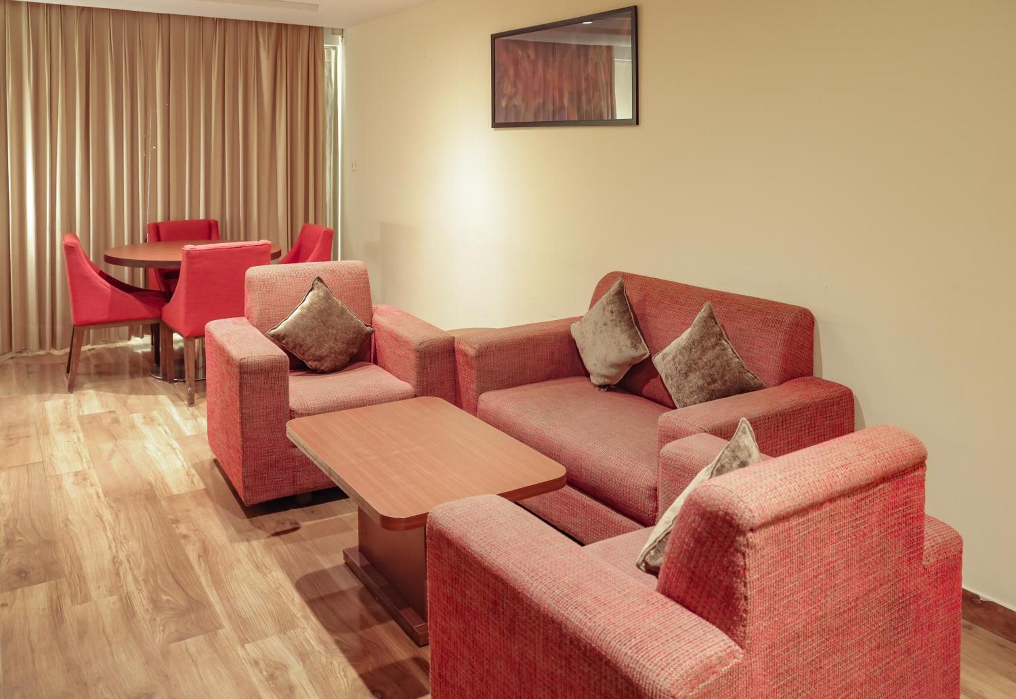 Hotel Cama Mohali Kültér fotó