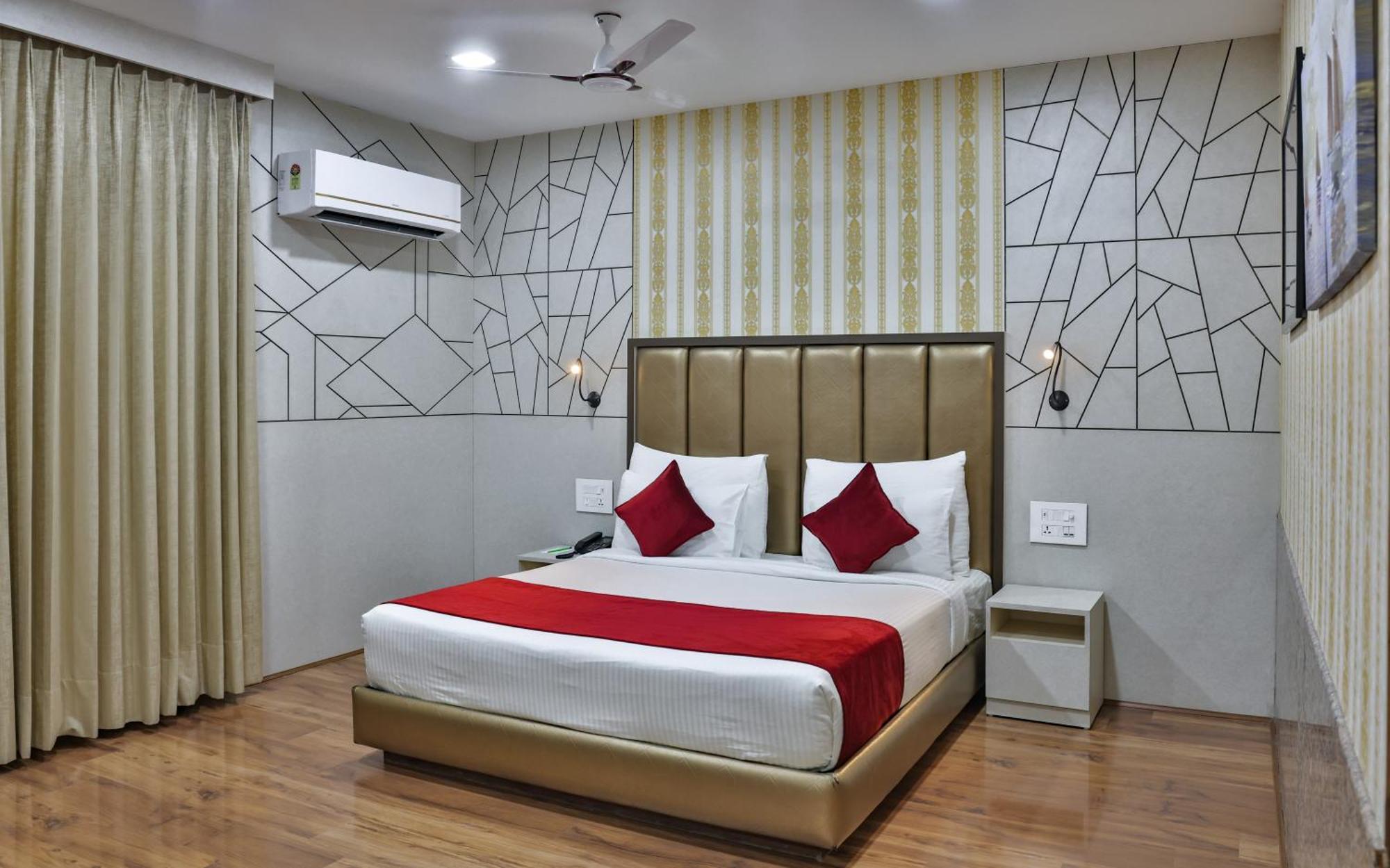 Hotel Cama Mohali Kültér fotó
