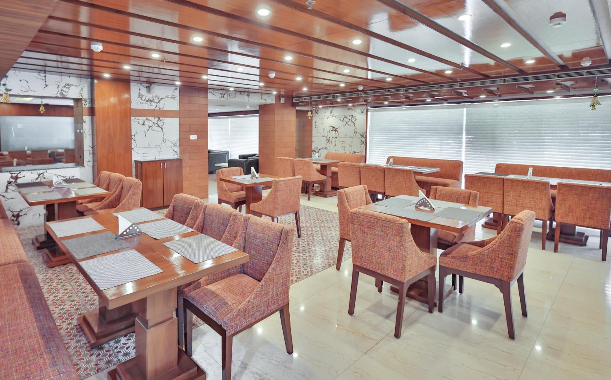 Hotel Cama Mohali Kültér fotó