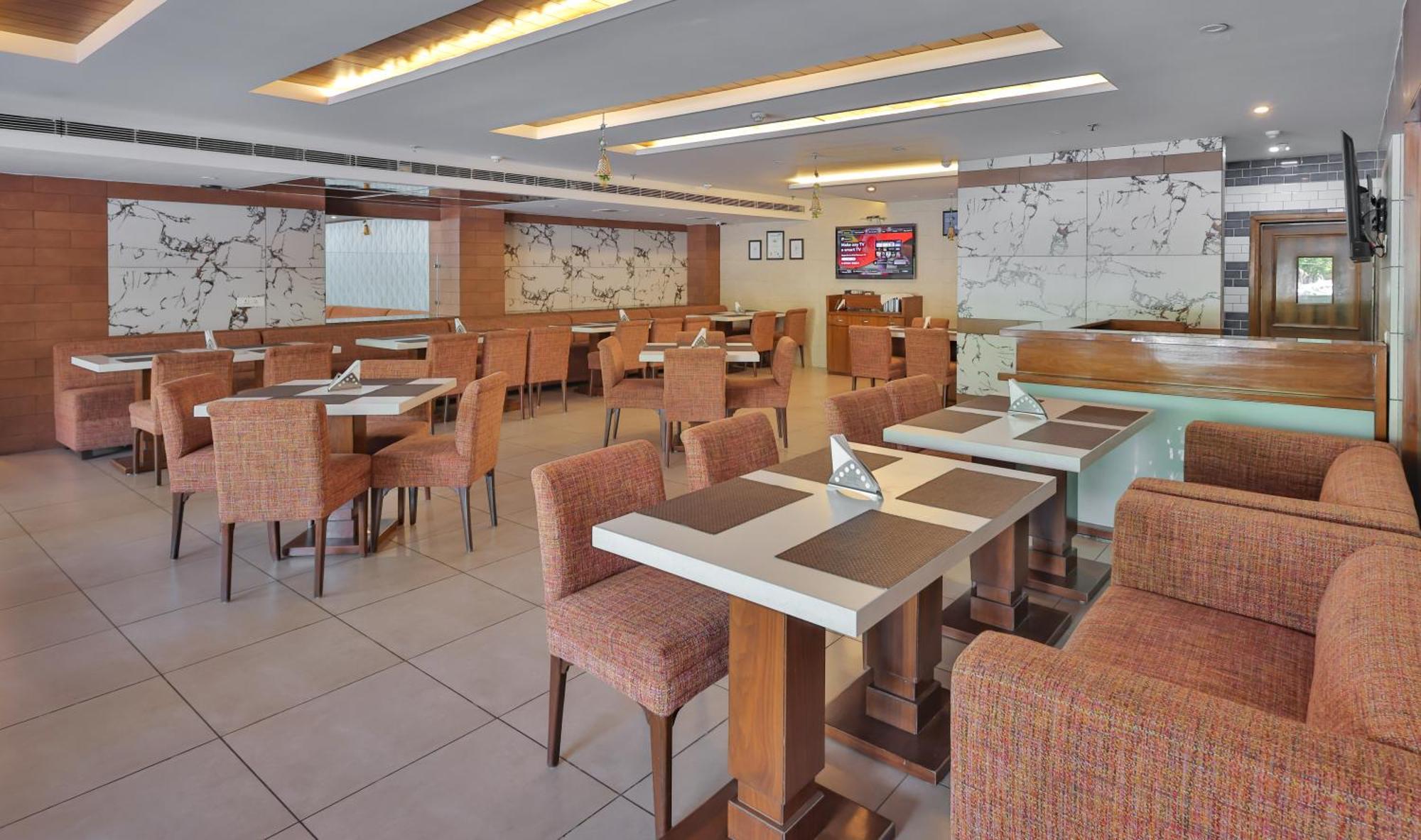 Hotel Cama Mohali Kültér fotó