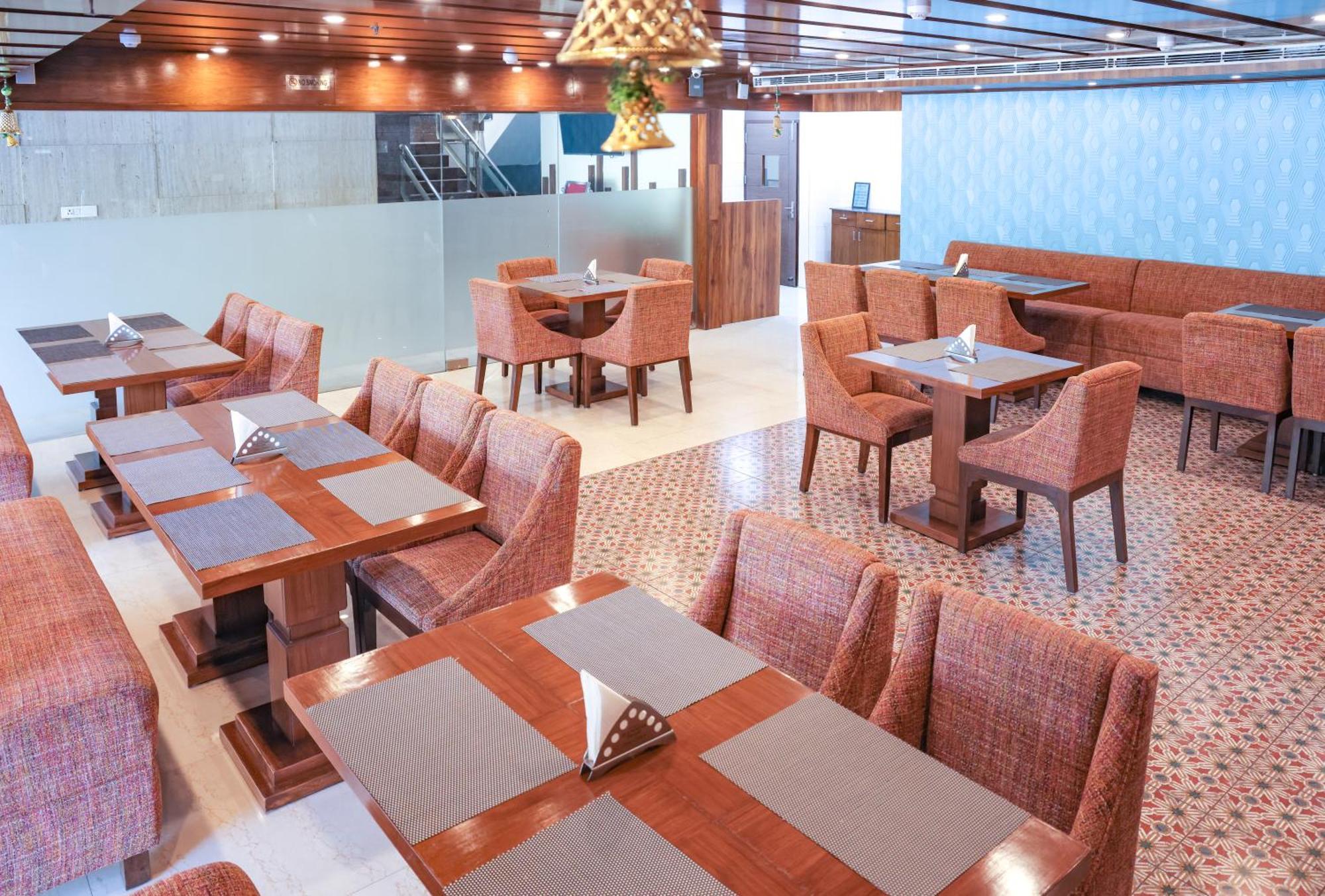 Hotel Cama Mohali Kültér fotó