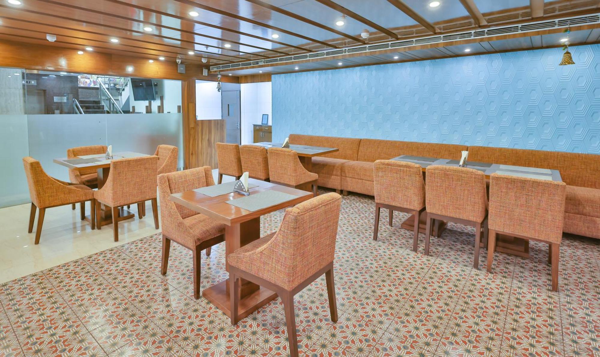 Hotel Cama Mohali Kültér fotó